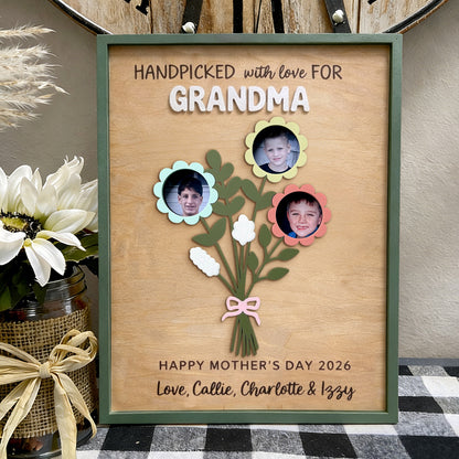 Personalized Family Flower Bouquet Wood Frame with Photos Gifts for Mom Nana