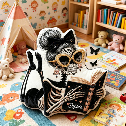 Personalized Skeleton Reading Pillow with Custom Name, Fantasy Book Lover Throw Cushion, Unique Gift for Readers, Christmas & Book Lovers