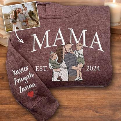 Personalized Mama Embroidered Photo Portrait Sweatshirt – Kids’ Names on Sleeve, Gift for Mom or New Mom