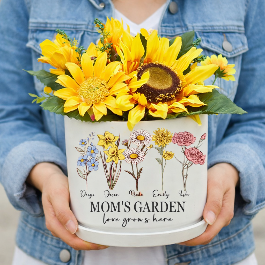 Personalized Mom’s Garden Art Print – Birth Flower Plant Pot with Kids’ Names, Perfect Gift for Mom or Grandma
