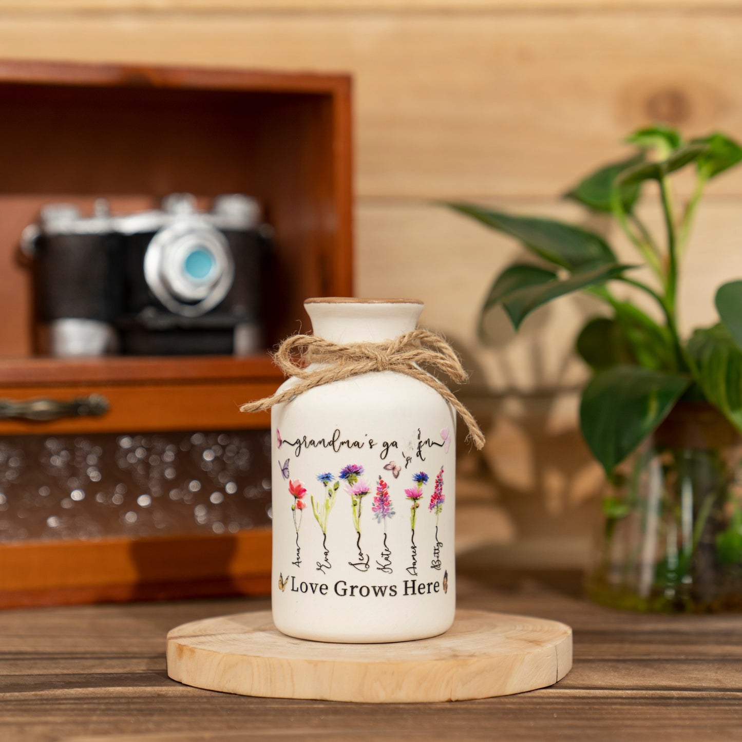 Peraonalized Grandma's Garden Birth Month Flower Vase with Kids Names